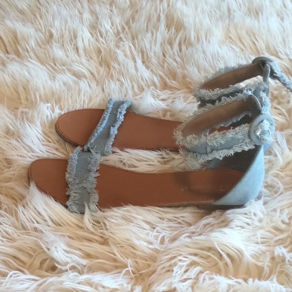 Cute Denim Sandals - Picture 4 of 5